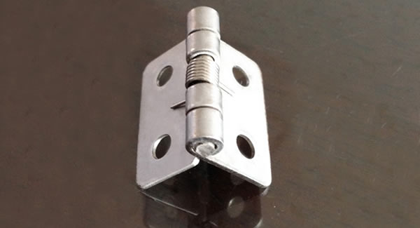 廣有五金教您如何選購(gòu)一款好的鉸鏈