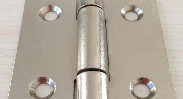 改善拋光工藝，提升東莞合頁(yè),東莞鉸鏈,不銹鋼合頁(yè)，合頁(yè)品質(zhì)，產(chǎn)能